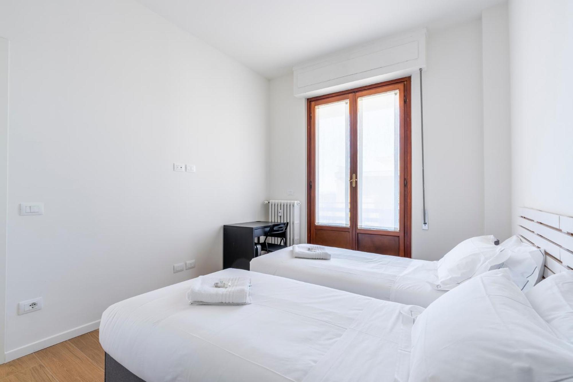 Panoramic Penthouse With Parking Space 2bdr Apartment
