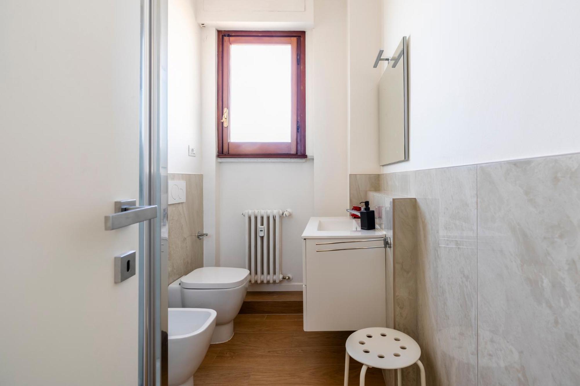 Panoramic Penthouse With Parking Space 2bdr *