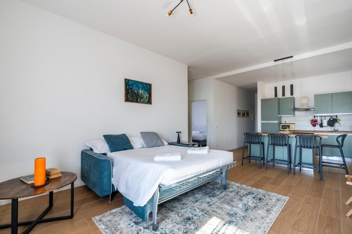 Apartment Panoramic Penthouse With Parking Space 2bdr